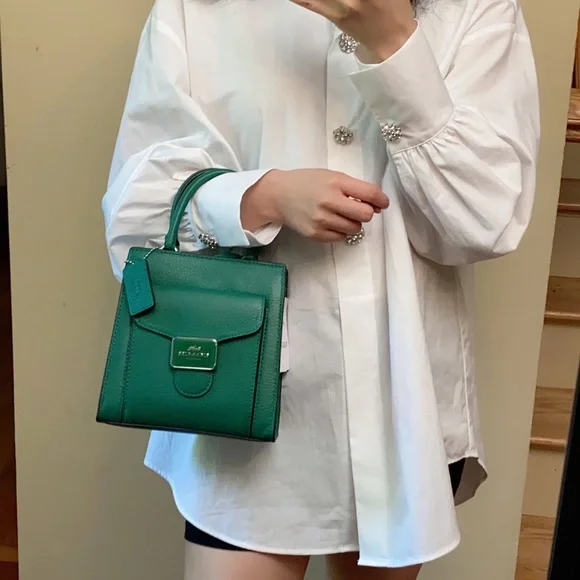 Coach Mini Pepper Crossbody- Tag is no longer attached - Picture 12 of 13